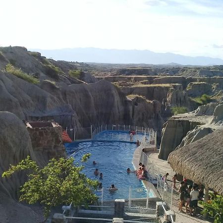 Posada Turistica Noches De Saturno Villavieja Buitenkant foto